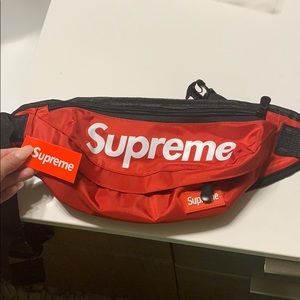 SUPREME FANNY PAC
